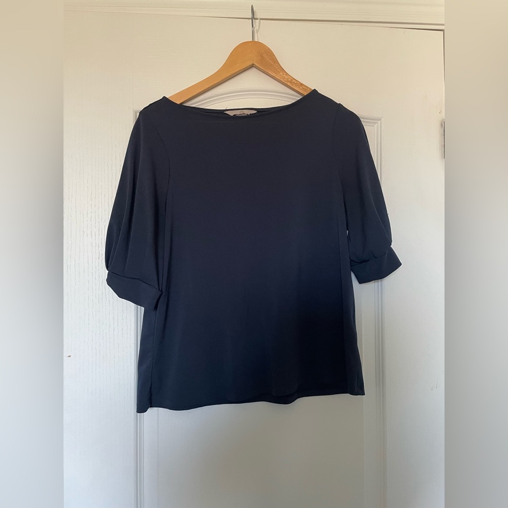 H&M Blue Top with Classic Neckline and Short Sleeves